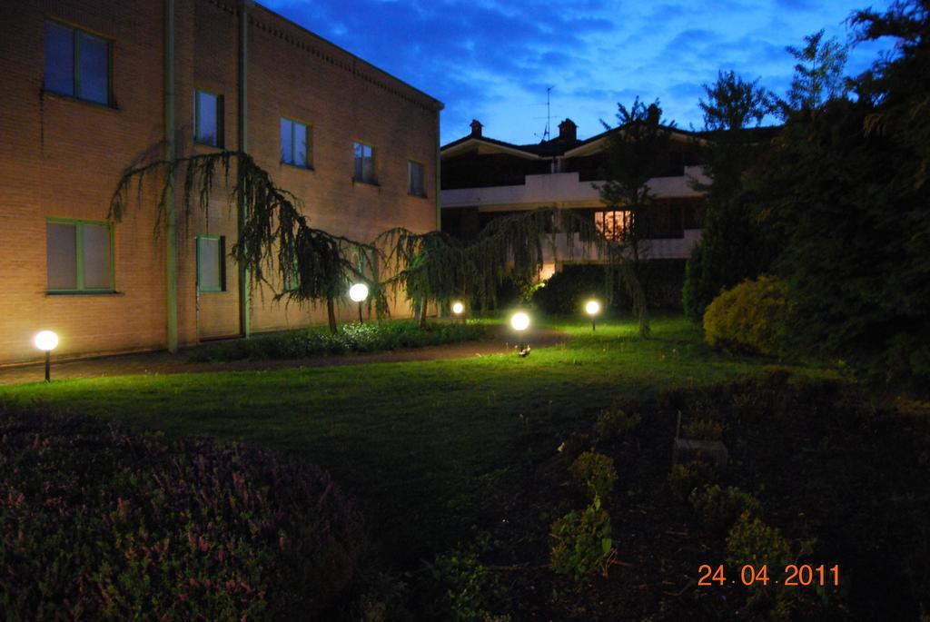Vecchia Brianza Hotel Seveso Buitenkant foto