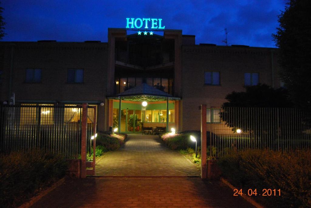 Vecchia Brianza Hotel Seveso Buitenkant foto