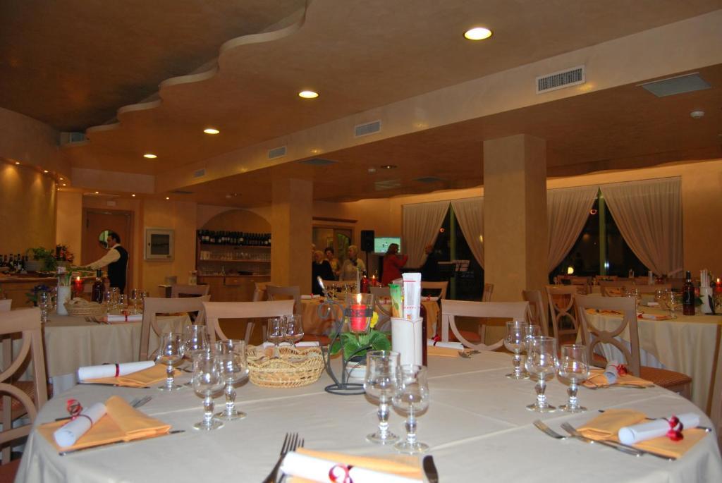 Vecchia Brianza Hotel Seveso Buitenkant foto