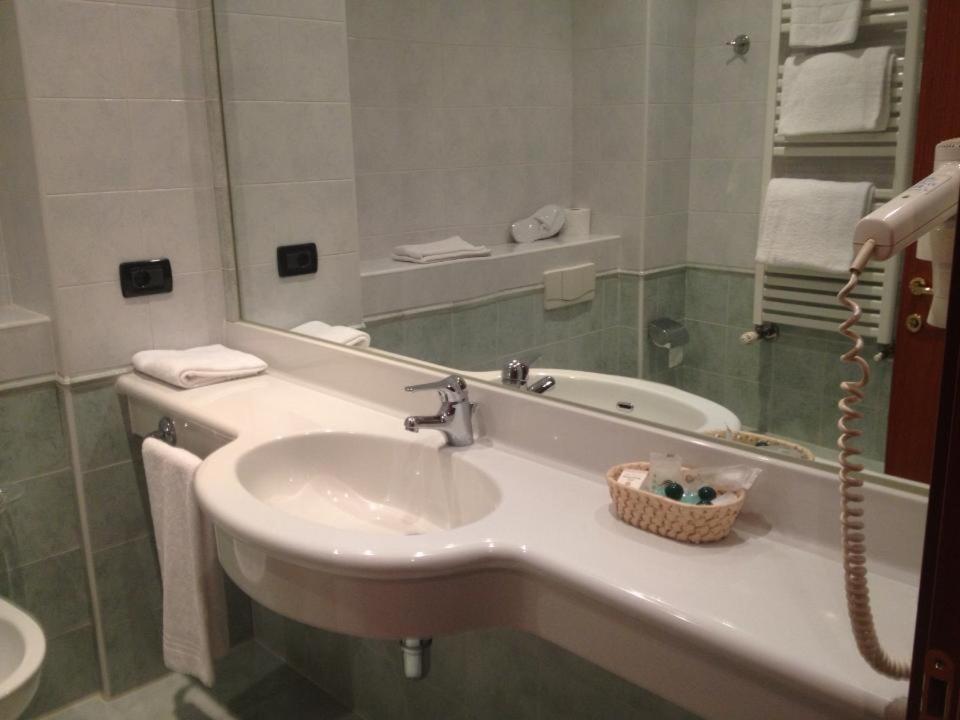 Vecchia Brianza Hotel Seveso Kamer foto